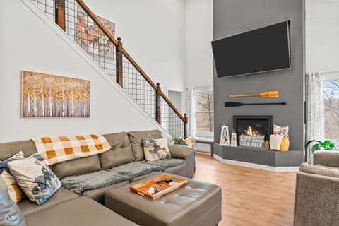 Photo of 7721 Cordry Drive, Nineveh, IN