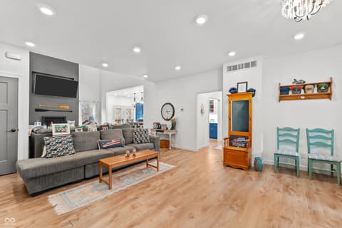 Photo of 7721 Cordry Drive, Nineveh, IN