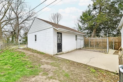 Photo of 4444 Kingsley Drive, Indianapolis, IN