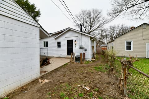 Photo of 4444 Kingsley Drive, Indianapolis, IN