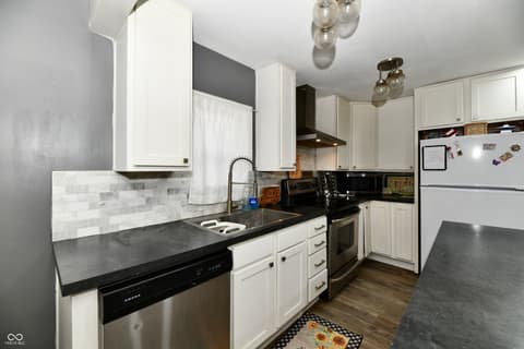 Photo of 4444 Kingsley Drive, Indianapolis, IN