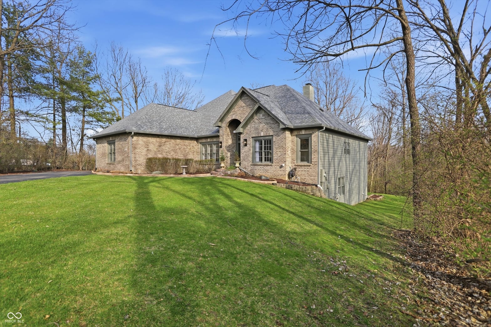 Photo of 9010 Summer Estate Drive, Indianapolis, IN