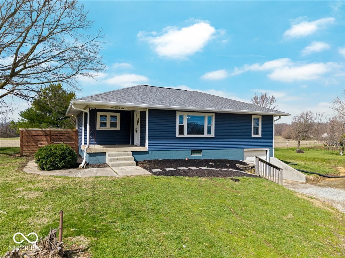 Photo of 126 N State Street, Markleville, IN