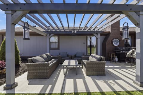 Outdoor living area at 6880 W 100 N, Greenfield, IN