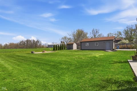 Yard at 6880 W 100 N, Greenfield, IN