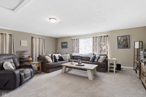 Living room at 6880 W 100 N, Greenfield, IN