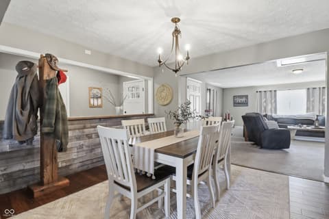 Dining room at 6880 W 100 N, Greenfield, IN