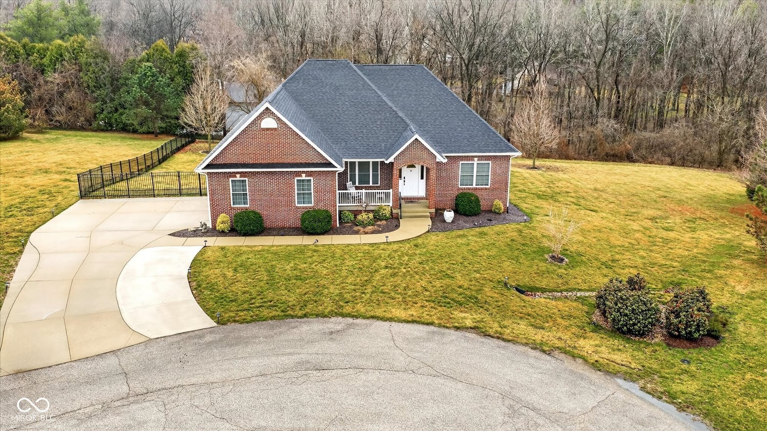 Photo of 1414 E Commander Court, Bloomington, IN