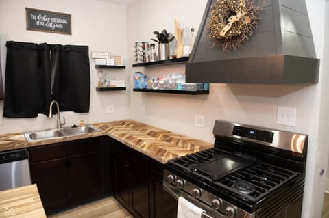 Kitchen at 523 W Pearl Street, Lebanon, IN