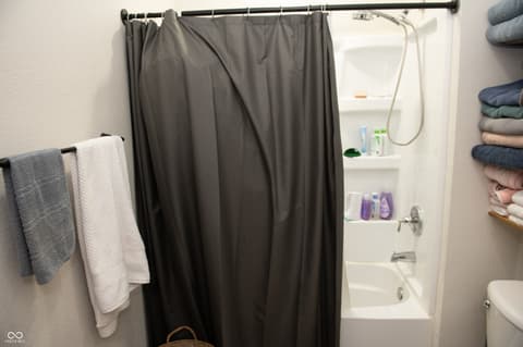 Bathroom at 523 W Pearl Street, Lebanon, IN