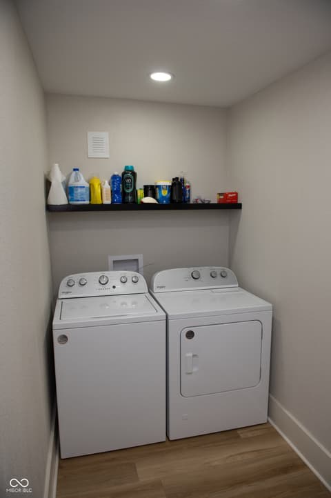 Laundry room at 523 W Pearl Street, Lebanon, IN