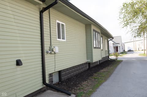 Side exterior at 523 W Pearl Street, Lebanon, IN