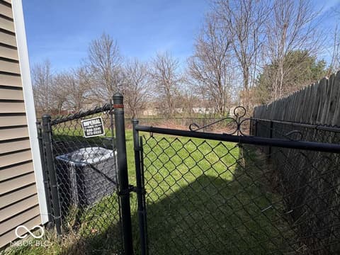 Fence — 1220 N Aberdeen Drive, Franklin, IN