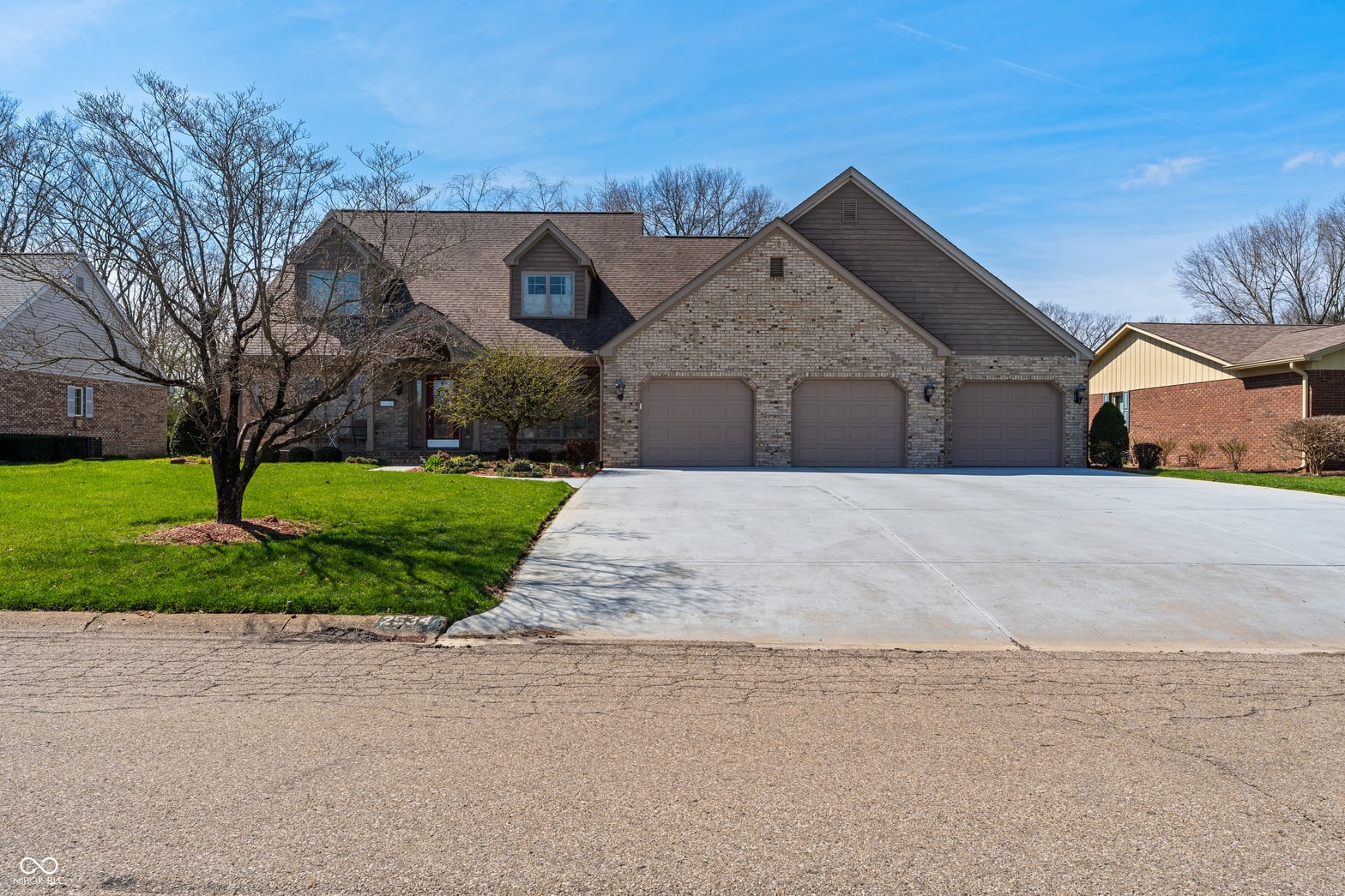 Photo of 2534 Chestnut Street, Columbus, IN