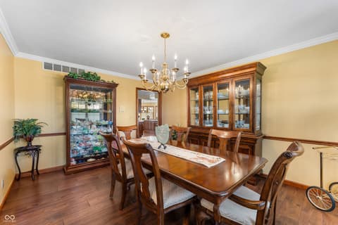 Photo of 2534 Chestnut Street, Columbus, IN