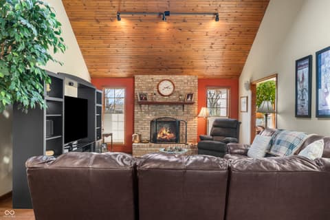 Photo of 2534 Chestnut Street, Columbus, IN