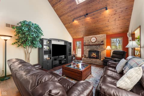 Photo of 2534 Chestnut Street, Columbus, IN