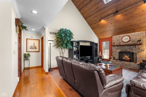 Photo of 2534 Chestnut Street, Columbus, IN