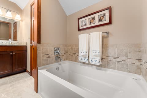 Photo of 2534 Chestnut Street, Columbus, IN