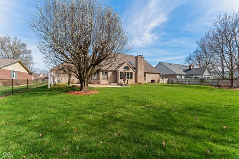 Photo of 2534 Chestnut Street, Columbus, IN