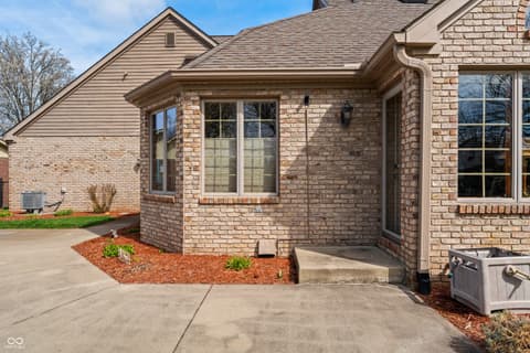 Photo of 2534 Chestnut Street, Columbus, IN
