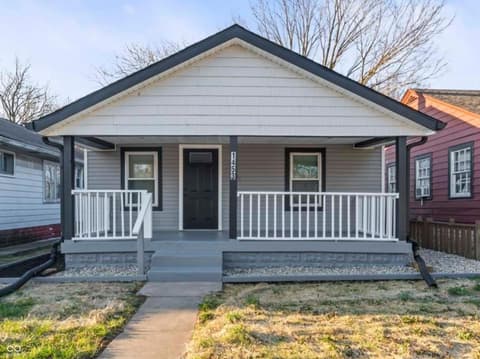 1453 W 34th Street