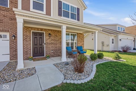 Foyer at 4355 Homestead Drive, Whitestown, IN