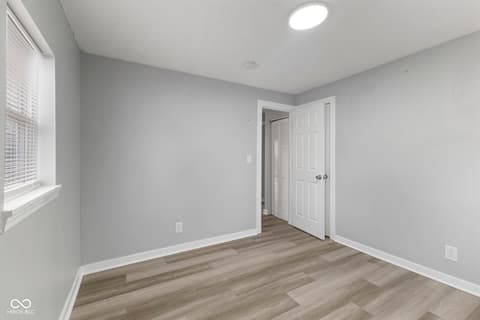 Photo of 118 Pennsylvania Street, Shirley, IN
