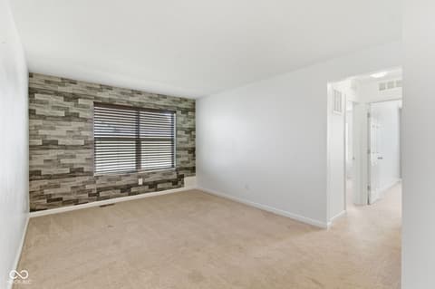 Photo of 5760 White Pine Road, Whitestown, IN