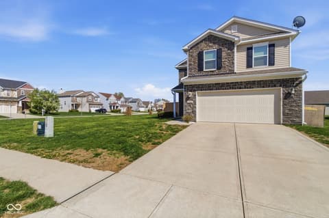 Photo of 5760 White Pine Road, Whitestown, IN