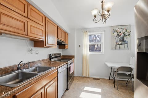 Photo of 11639 E 10th Street, Indianapolis, IN