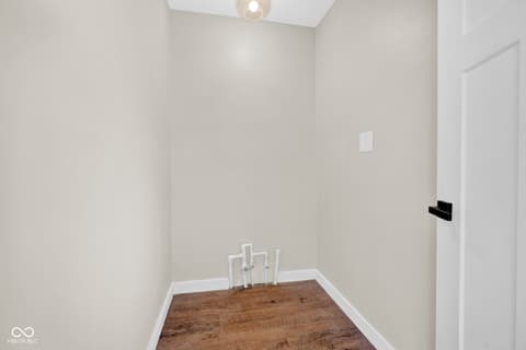 Laundry room at 8311 W Old Nashville Road, Columbus, IN