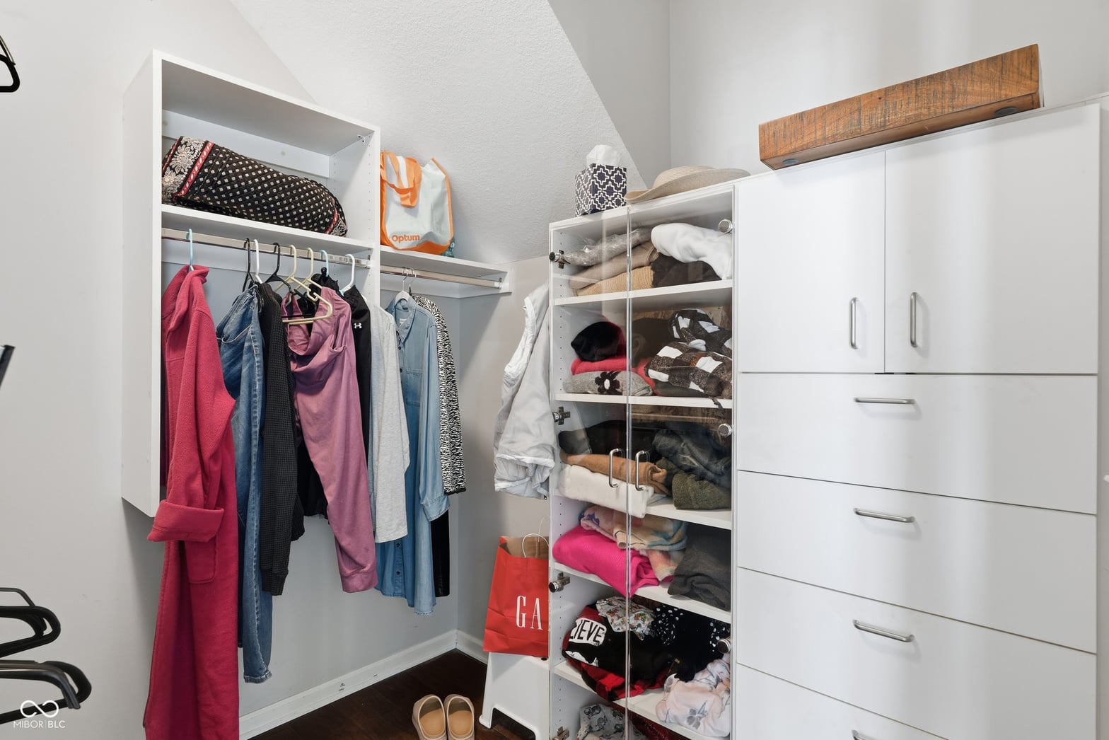 Walk In Closets
