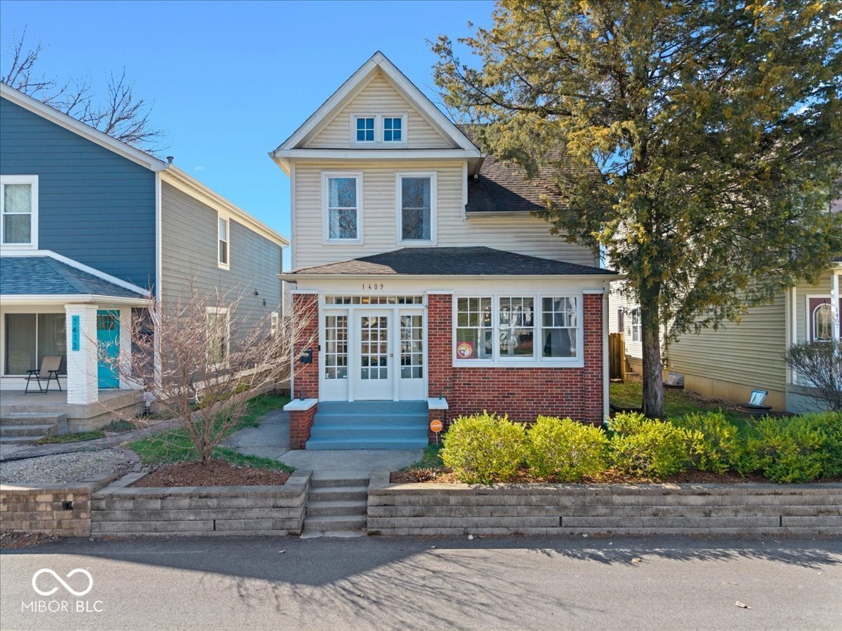 Front exterior at 1409 E New York Street, Indianapolis, IN