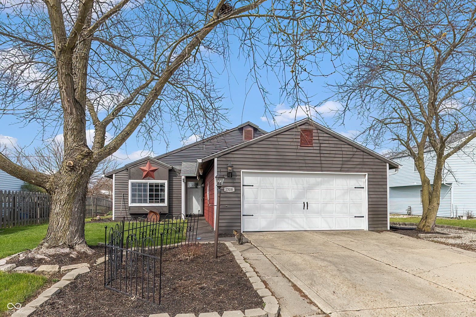 Photo of 1308 Ascot Drive, Lebanon, IN