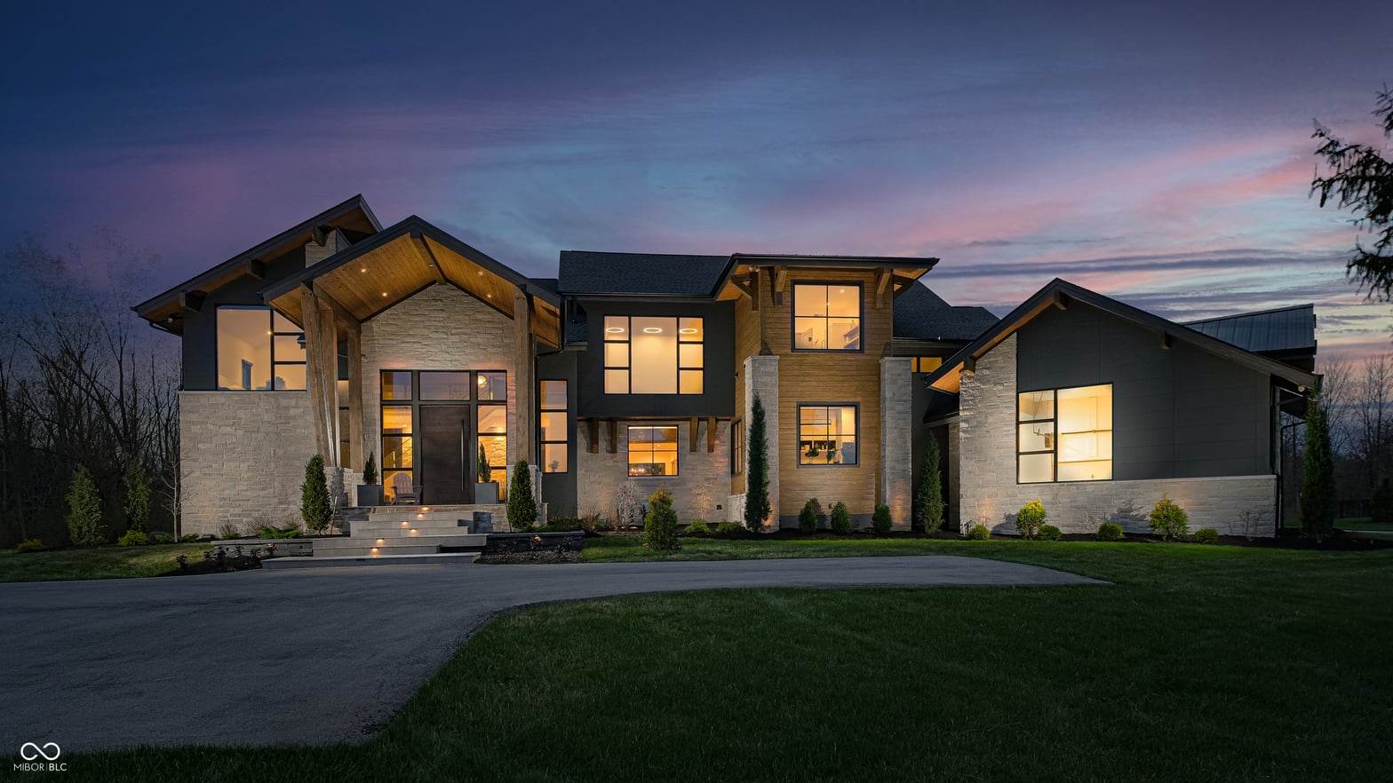 Photo of 6870 Oldfields Lane, Zionsville, IN