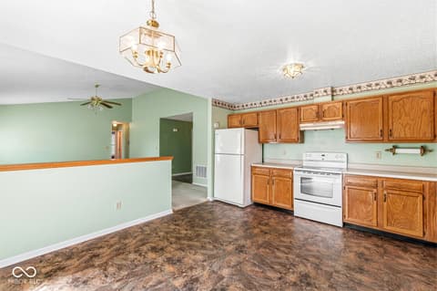 Photo of 1914 Cross Willow Lane, Indianapolis, IN
