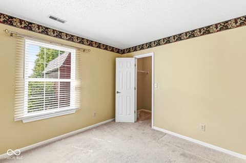 Photo of 1914 Cross Willow Lane, Indianapolis, IN