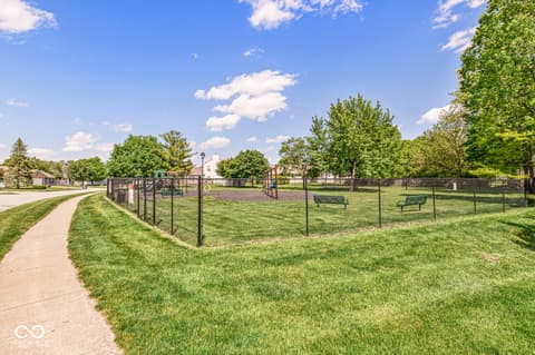 Photo of 1914 Cross Willow Lane, Indianapolis, IN