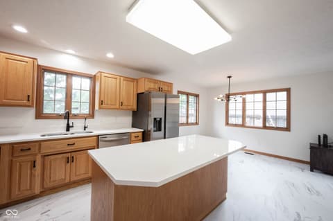 Photo of 825 Eastgate Drive, Anderson, IN