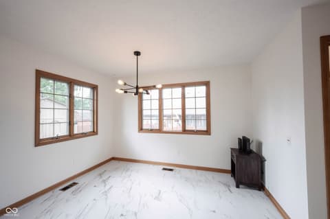 Photo of 825 Eastgate Drive, Anderson, IN