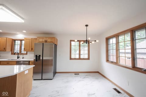 Photo of 825 Eastgate Drive, Anderson, IN