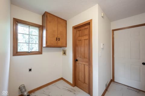 Photo of 825 Eastgate Drive, Anderson, IN