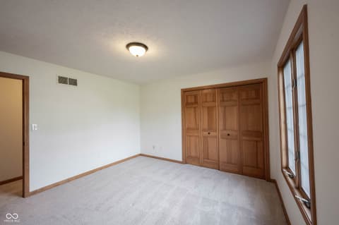 Photo of 825 Eastgate Drive, Anderson, IN