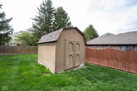 Out Buildings — 825 Eastgate Drive, Anderson, IN