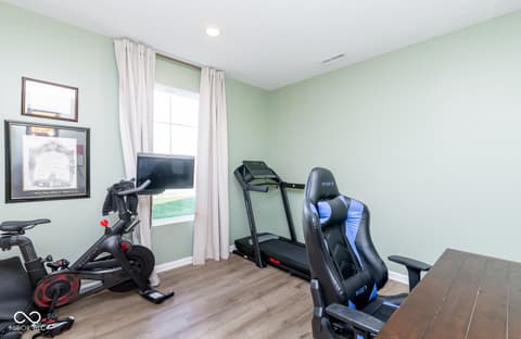 Home office at 923 Aurora Lane, Franklin, IN