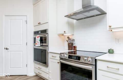 Kitchen at 923 Aurora Lane, Franklin, IN