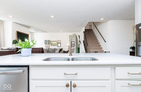 Kitchen at 923 Aurora Lane, Franklin, IN