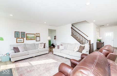 Living room at 923 Aurora Lane, Franklin, IN