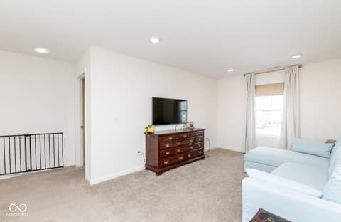 Living room at 923 Aurora Lane, Franklin, IN